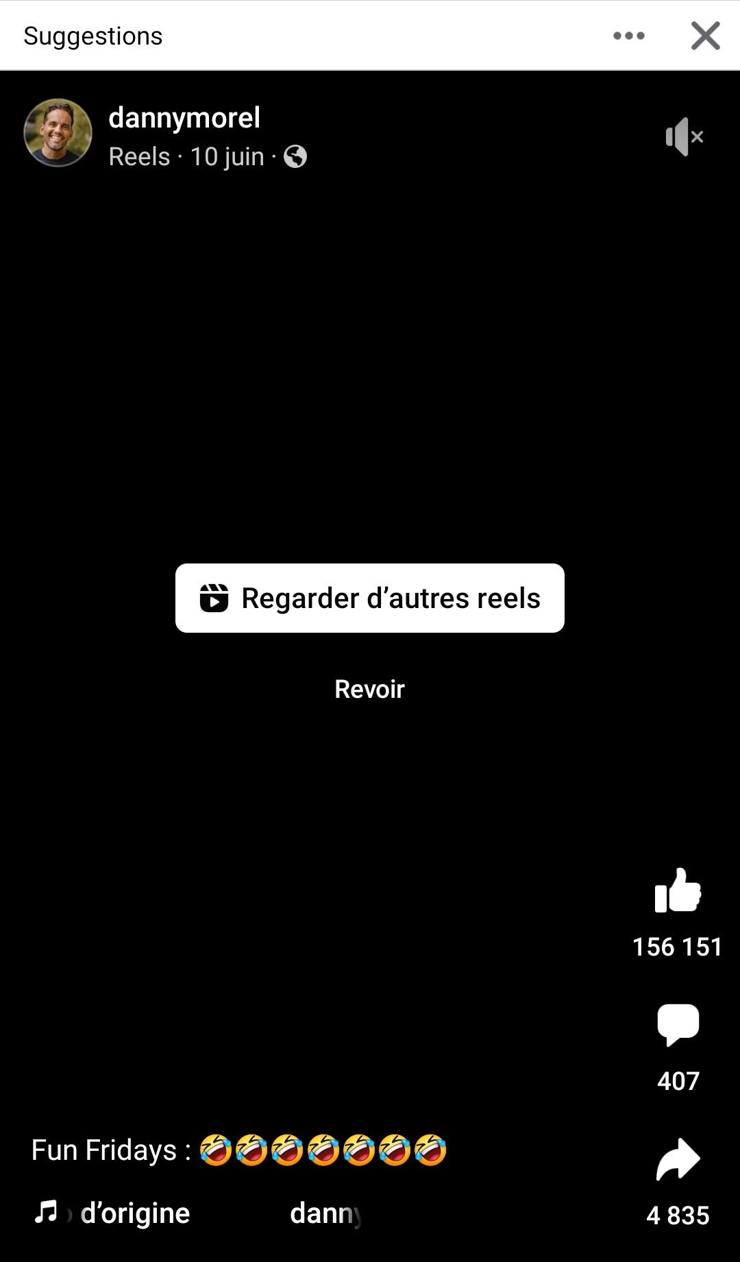 Screenshot a blackscreen facebook video.
